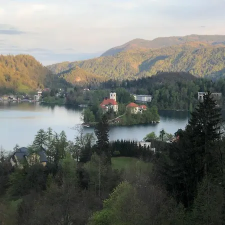 Lakeview & Pensionat 3*