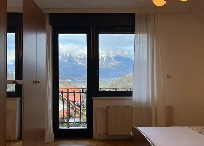 Lakeview & Hiša za goste 3*